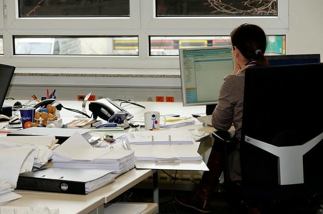 多様化する時代で選ぶべきfaxサービスの比較と最適な利用法
